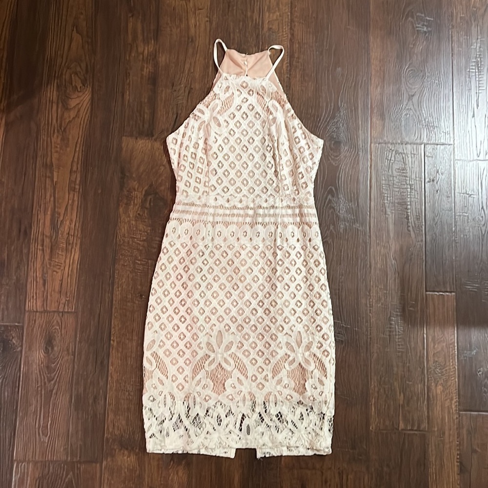 Lulu’s ivory crochet lace halter dress, fully lined, sz small
